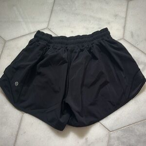 LULULEMON HOTTY HOT SHORTS